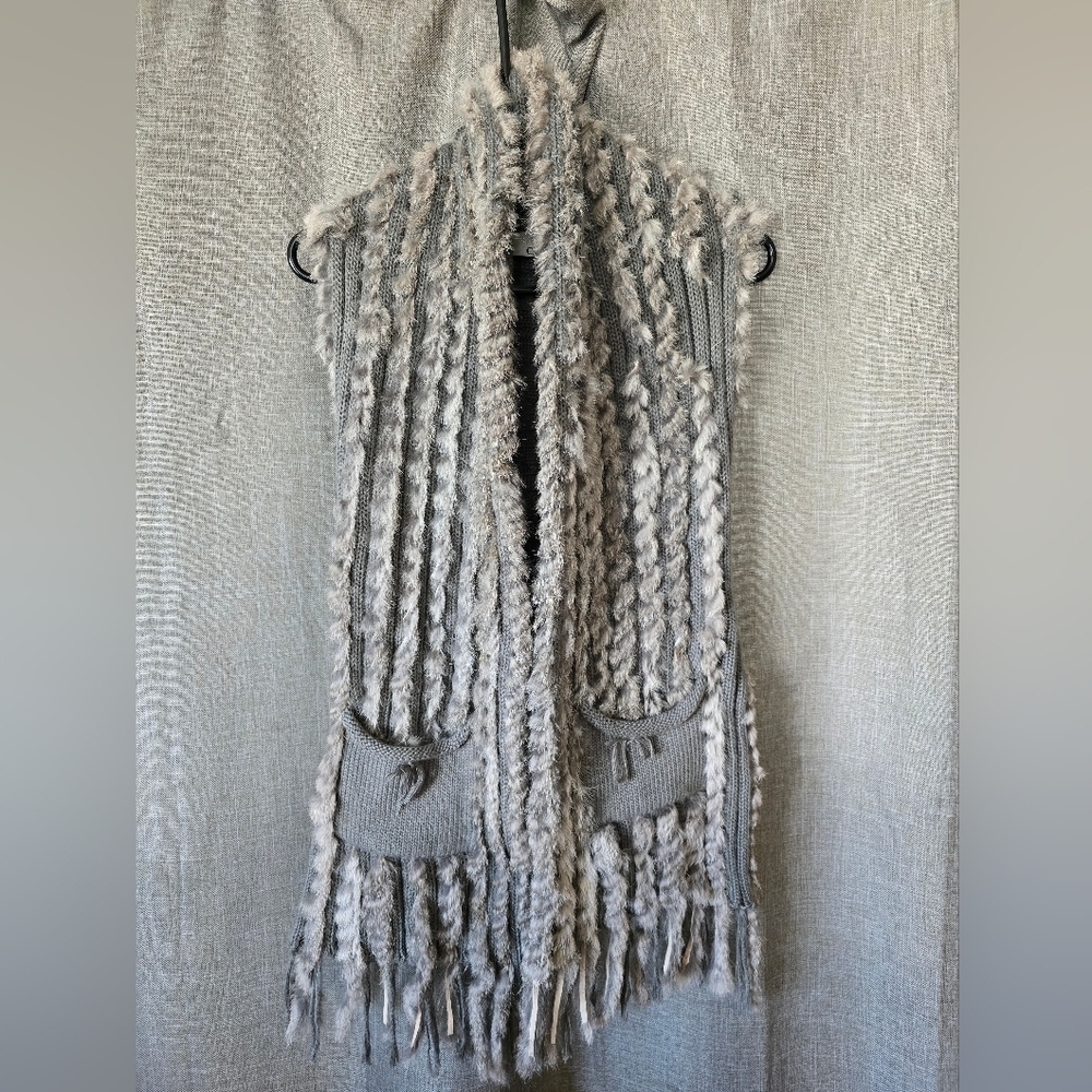 Casting Wool & Rabbit Fur Shawl Cardigan Grey Size Small Fringe